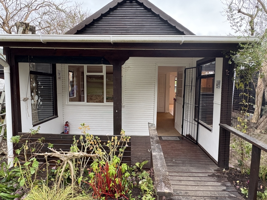 2 Bedroom Property for Sale in Harkerville A H Western Cape